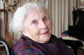 Island Profile: Esther Hunt