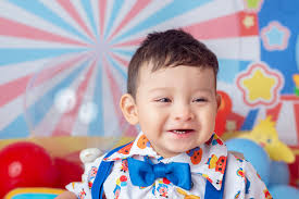 Las sesiones favoritas Plim plim🎉 Para todos los cumpleañeros de mayo y  junio ya es tiempo de agendar su sesión tenemos algunos cupos disponibles.  Pregunta por nuestros paquetes donde incluyan las portraits