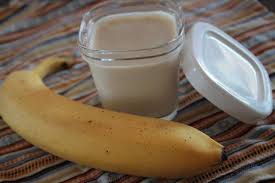 Yaourts A La Banane Les Petits Plats De Patchouka Recette En 2020 Recette Yaourt Maison Recettes De Cuisine Yaourt Maison