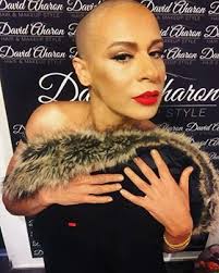 קאתי חולקת איתנו בוק סרטן נהדר. עם פאה, בלי פאה, תמיד זוהרת. מאחלים לך  שהחיוך יחזור בקרוב. "היי, שמי קאתי קבסה גרה בקרית שמונה ואני אמא לשלוש בנות  מקסימות, לפני חצי שנה