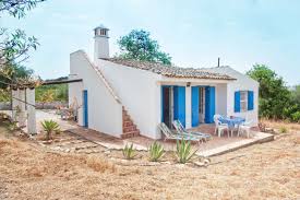 Casas rurales para parejas, familias o grupos de amigos desde 2 a 7 personas. Algarve Rural 2br Villa Casas Rurales En Alquiler En Faro Distrito De Faro Portugal En 2020 Casas De Campo Pequenas Casas Rurales Casas