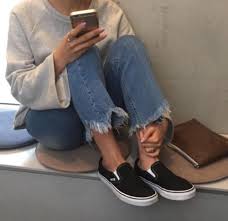 Black And White Slip On Vans Outfits Pin By Su G On Fashion Style Black Vans Outfit Vans Slip Ons Outfit Vans Slip On Black