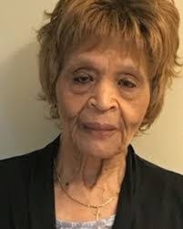 Diane Nowlin's Instagram, Twitter & Facebook