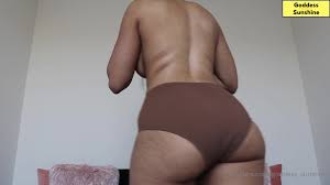 TheGoddessSunshine aka goddess_sunshine - 03-18-2024 OnlyFans Video -  Someone ask for me the big booty queen to make a JOI with my juicy ass -  Fetish-themed Porn video available for online streaming