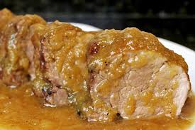Puedes hacerlo de cerdo o de ternera, si quieres permitirte algo más lujoso. Solomillo De Cerdo En Salsa Espanola Con Thermomix