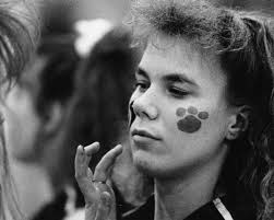 Girls face painting at Lomira High School