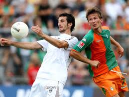 Micoud was the role model for a young toni kroos who still heralds the playmaker as the man he. 28 Juli 2006 Johan Micoud Besiegt Werder Bremen Und Wird Gefeiert Wita