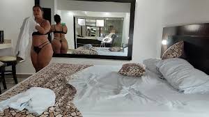 MADURA CULONA ME ESPERA EN LA HABITACION - XNXX.COM