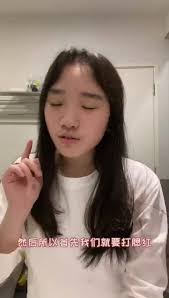 【一个不简单的肥皂🌸Cellglo美白皂】, 清洁↔️保湿↔️美白➡️卸妆, 在洗脸同时，还能洗头洗身体😍,  在清洁同时，还能美白淡斑，改善肌肤问题😍😍, 一步到位，省时省力更省钱💖, 温和不刺激 纯天然🌿的肌肤救星💫, 👉大人小孩都可以用😉,  👉一款全天然的产品, 👉拥有一百万保险的天然产品, 👉美白，抗氧化，豆豆肌，油性肌，干性肌，皮肤敏感，有皮肤藓问题都可以用., ...