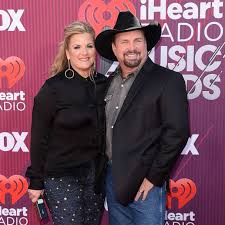 Trishia yearwood recipes for the christmas. Garth Brooks Trisha Yearwood React To Kelly Clarkson S Honest Admission About His Song Gma