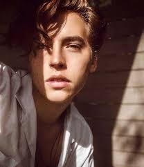 Kj apa as fred andrews in riverdale 3x04 [pt. Hair Black Brown Beauty 40 Ideas Cole Sprouse Cole Spouse Riverdale Cole Sprouse