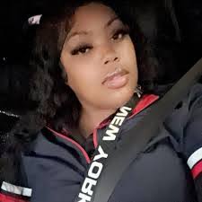 Kali Young's Instagram, Twitter & Facebook