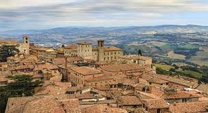 Hotels in citta della pieve start at $78 per night. The Best Hill Towns In Umbria Todi Citta Della Pieve And Citta Di Castello