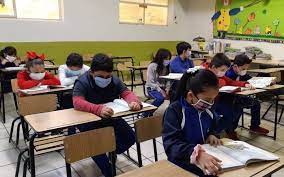 Sin lugar a dudas, el regreso presencial a clases no es favorable para el control a la pandemia, por eso. Las Reacciones En Venezuela Por La Posibilidad De Volver A Clases Presenciales En Octubre