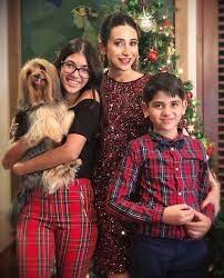 Salman Khan Kareena Kapoor Malaika Arora And Others Light Up Katrina Kaif S Christmas Bash Hungryboo Bollywood Celebrities Indian Celebrities Christmas Outfit Inspiration