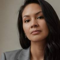 100+ perfiles de «Bauer»