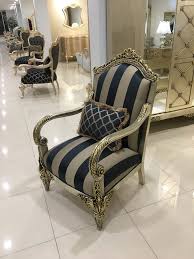 Pin By Ates Mobilya On Mobilya Koltuk Sofa Classic Sofa Classy Dining Room Bed Design