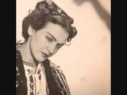 Her voice is the kind that knocks you back a few feet and keeps you off balance. Maria Tanase Un Tigan Avea O Casa Youtube