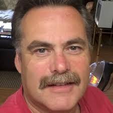 Robert Mallette (@RobertJPhoto)