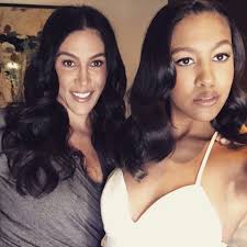 Dre and young aren't the only celebrity couple calling it quits in 2020. Nicole Young Wife Of Dr Dre Bio Childhood Parents Previous Relationship Etc Celeb Tattler
