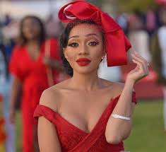 Thando thabethe (born 18 june 1990) is a south african actress, tv personality who was the presenter for the television show thando bares all on channel tlc and also a radio dj who last. Thando Thabethe Gives Back