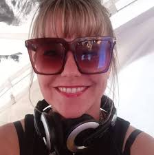 Check out the girls of summer.