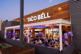 3 Year Old Boy Embarrasses Mom In Busy Restaurant Clicky News In 2020 Taco Bell Job Application Embarrassing