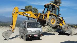 Maruti Van Passing Under The Jcb Backhoe Loader Jcb Stunt Full Video Youtube
