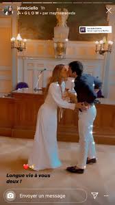 Le mariage intimiste de caroline receveur et hugo philip. Caroline Receveur Mariee A Hugo Philip Decouvrez Sa Su Closer