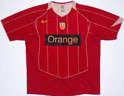 Shop classic rc lens football shirts from the 80s and 90s. Lens Weg Fussball Trikots 2004 2005