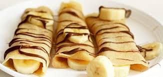 Crepe Branchee Banane Sauce Chocolat 2 Boules De Glace Chantilly Noix Miel A 7 50 Banana Nutella Crepes Nutella Crepes Banana Crepes