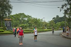 June 12 at 3:34 am ·. Toeristen Opgelet Opstaan Voor Het Thaise Volkslied Thailandblog