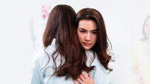 Born as identical beautiful twin girls with very different personalities and fate. 6bzh Itufah3om