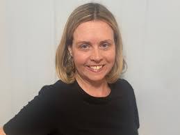 Beverly Kitchen's Instagram, Twitter & Facebook