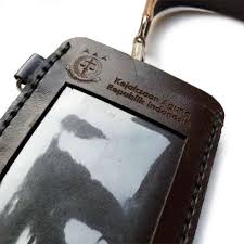 Ada yang menggunakan adobe illustrator (ai), corel draw (cdr) atau menggunakan aplikasi lainnya. Jual Name Tag Id Kulit Asli Logo Kejaksaan Agung Warna Coklat Tua Garansi 1 Tahun Id Card Holder Terbaru Juni 2021 Blibli