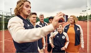 He is currently endorsing the latest v7 version, but most tennis. Elisavet Tsitsipas Age Stefanos Tsitsipas Bio Age Girlfriend Family Life Of The Greek Tennis Player Celebily 875 X 450 Jpeg 78 Kb Melda Hollar