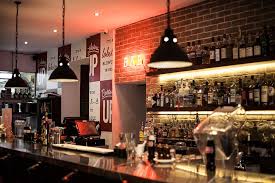 bravo pince lobster via www mr cup com identidade do restaurante restaurante design