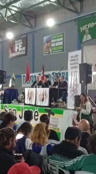 Ahora. Cierre del Encuentro Regional de Movimientos Populares en Ciudad Evita, La Matanza. Durante dos días delegaciones de América Latina estuvieron elaborando un documento para entregarle al Papa ...