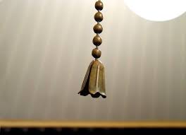 How To Fix A Pull Chain For A Light When It Is Stuck With Images Pull Chain Light Fixture Pull Chain Light Chain