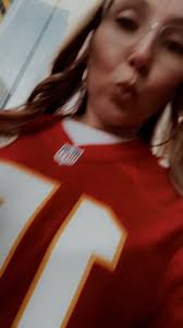 Chiefs Girl Wants to Watch Football