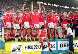 Dinamarca encantou na primeira fase em 1986 (foto: Selecoes Imortais Dinamarca 1992 1995 Imortais Do Futebol