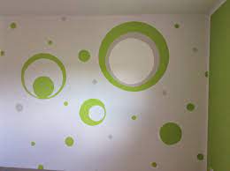 Kinderzimmer junge wande streifen kinderzimmer traumhaus dekoration 6v2kxdrg4o. Kinderzimmer Wand Streichen Grun Grau Kreise Punkte Kinderzimmer Grun Kinderzimmer Einrichten Junge Kinder Zimmer