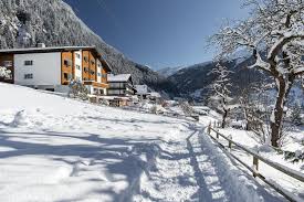 Aparthotel tschanun garni is located at innere gosta 16 b, 0.2 miles from the center of gaschurn. Aparthotel Tschanun Garni Gaschurn Updated 2021 Prices