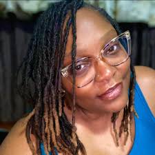 Wishing happy birthday to a friend