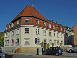 Bad schandau liegt im herzen der sächsischen schweiz direkt an der elbe und dem elberadweg. Datei Badschandau Rosengasse 1 3 Jpg Wikipedia