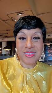 Debrena Jackson Gandy (@thedebrena) • Instagram-Fotos und -Videos