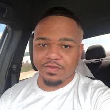 This kid juked Luke Kuechly ... but then Kuechly got his revenge 😂 (via  4kcotto/Instagram)