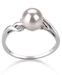 Black And White Pearl Ring Meaning Pearl Wedding Ring So Much Better Than Diamonds Pearl Wedding Ring Cute Engagement Rings Pearl Engagement Ring