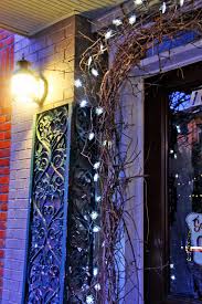 A wreath decorated to the nines with tiny disco. Decorating With Grapevine Garland View Full Size Grapevine Garland Outdoor Garland Grape Vines