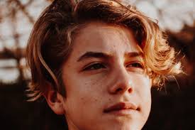 Men who favour medium hairstyles often do so for the freedom it provides in expressing their identities. 74 Modern Men S Haircuts Cool Styles This 2020 Mantelligence